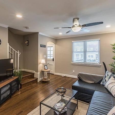 Beautiful 3Br 2Ba House With Cozy Backyard By Cozysuites 亚历山德里亚 外观 照片
